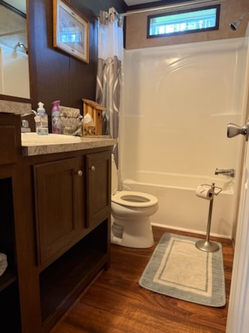 main peaceful pines bathroom