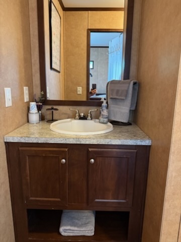 peaceful pines guest bathroom